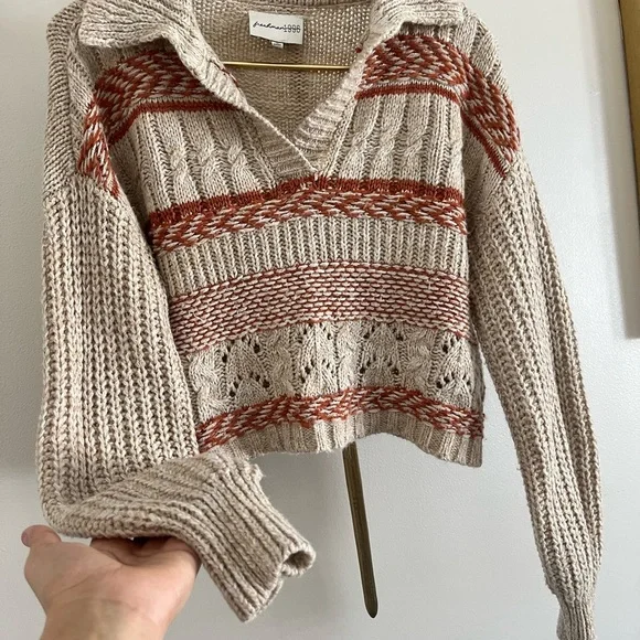 Freshman Beige and Rust Bohemian V-Neck Academy preppy cropped  Sweater S - Picture 3 of 8